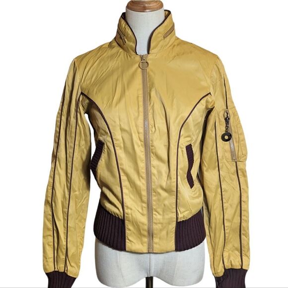 Burton Golden Yellow Lightweight Bomber Jacket NWT - Picture 1 of 8